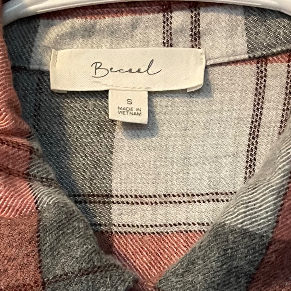 Flannel - Picture 6 of 6